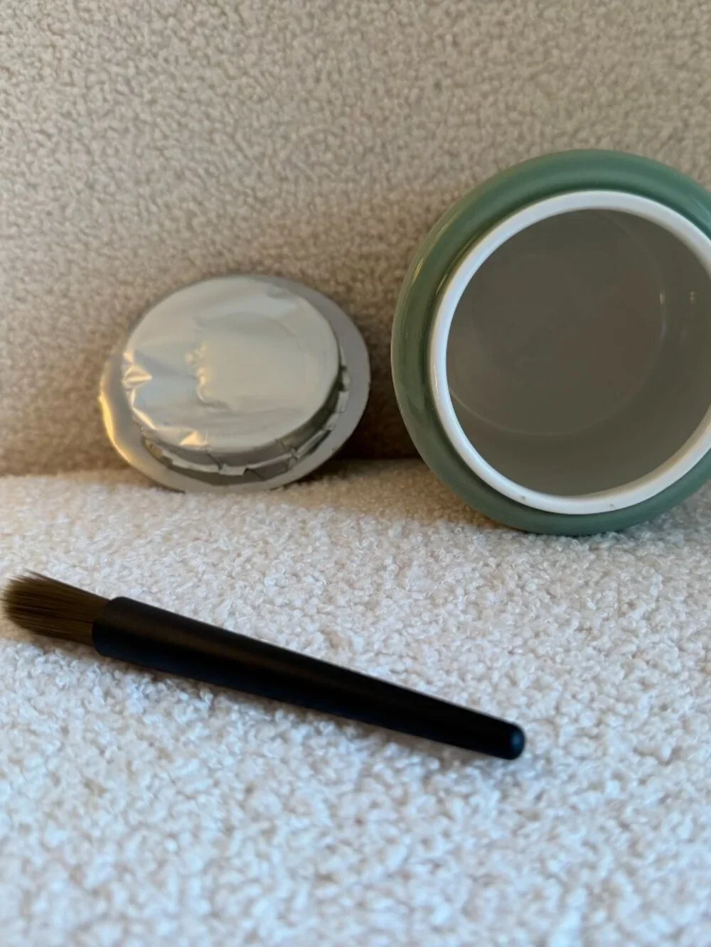 Ribbed Ceramic Tea Canister with Brush